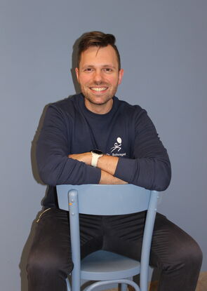 Dr. Felix Schragel